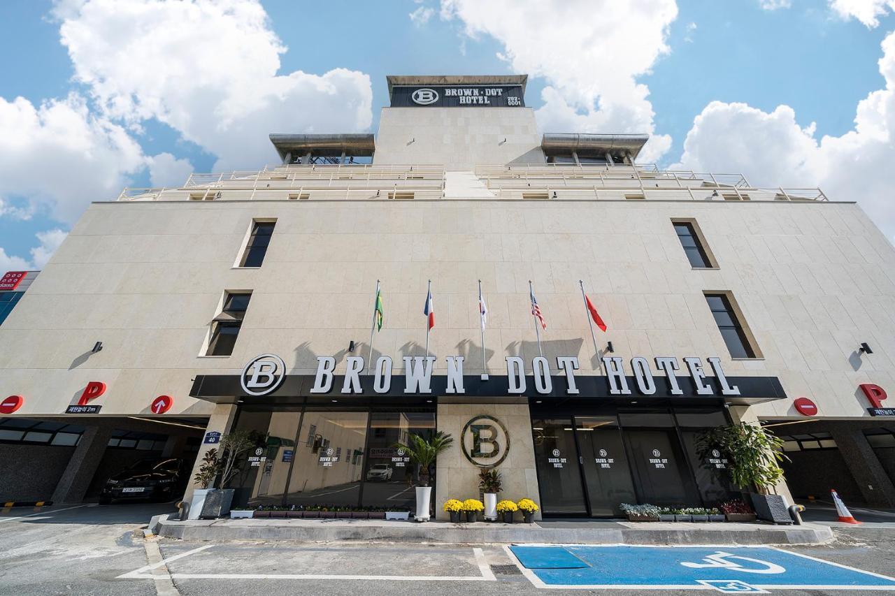Brown Dot Hotel Pyeonghwa Plaza Mokpo Exterior photo