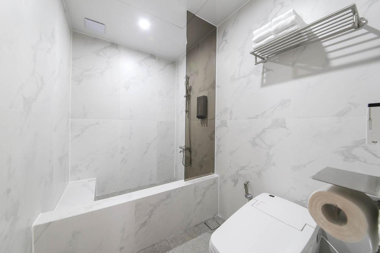 Brown Dot Hotel Pyeonghwa Plaza Mokpo Exterior photo