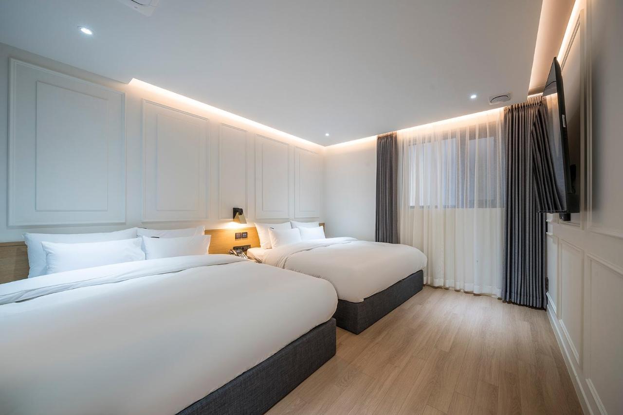 Brown Dot Hotel Pyeonghwa Plaza Mokpo Exterior photo