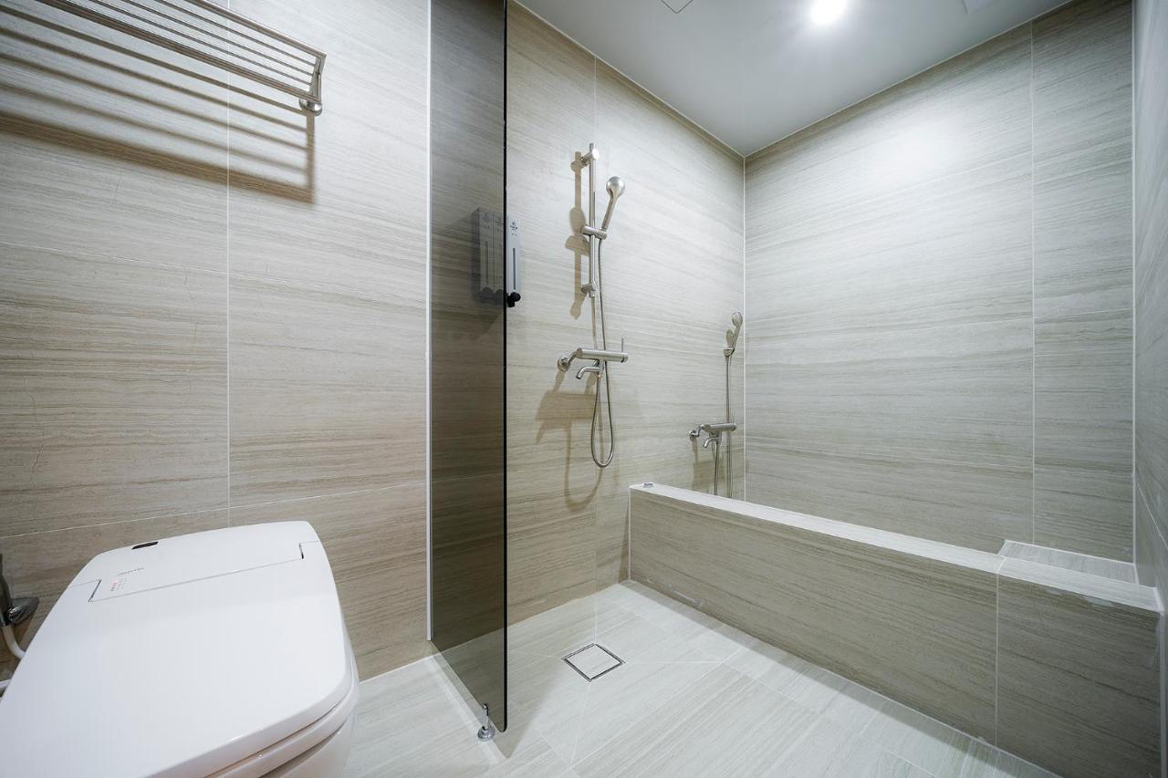 Brown Dot Hotel Pyeonghwa Plaza Mokpo Exterior photo