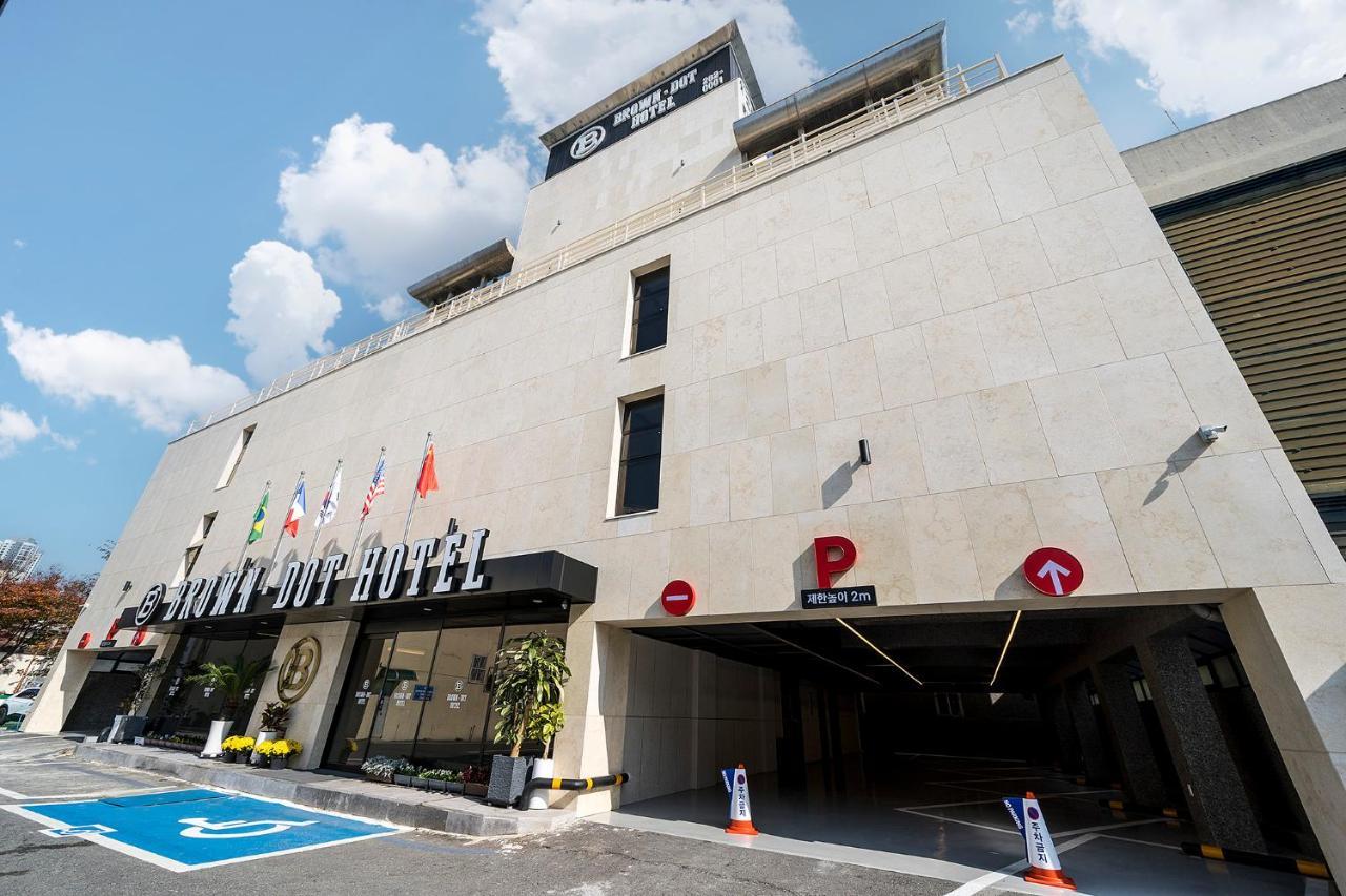 Brown Dot Hotel Pyeonghwa Plaza Mokpo Exterior photo